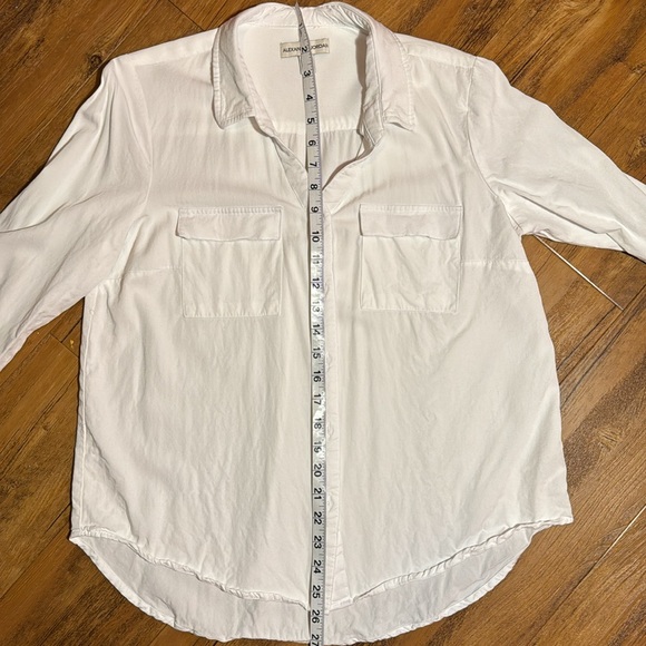 Classic white button up collared dress shirt - Picture 8 of 10
